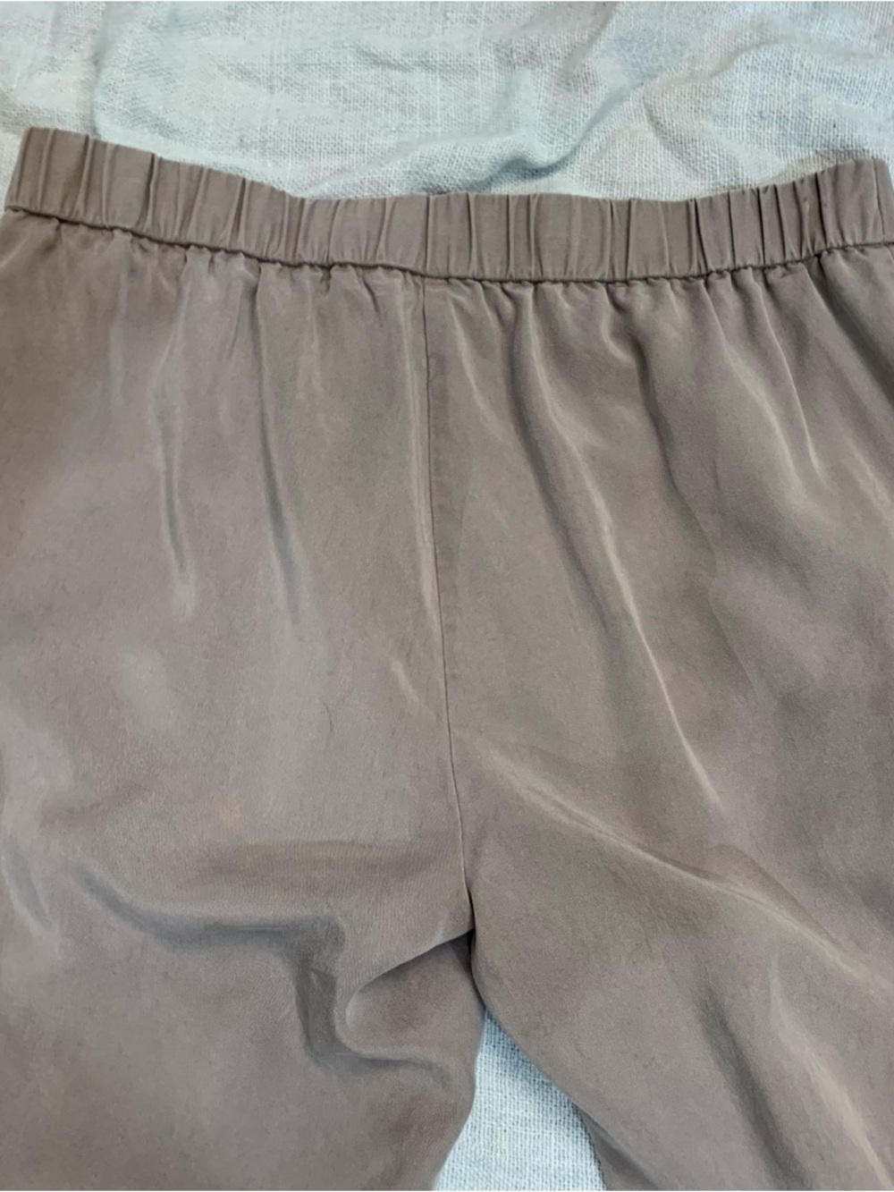 Eileen Fisher silky pleated pants - Picture 5 of 6